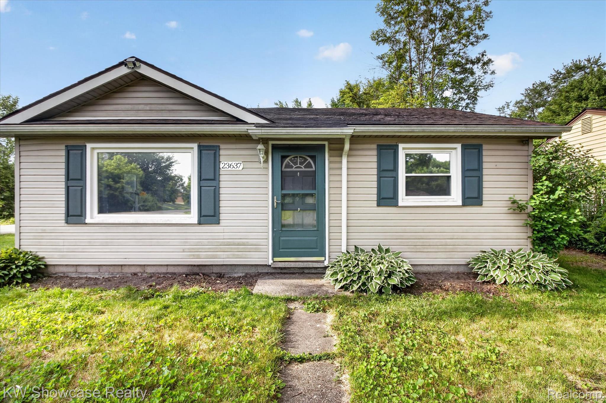 23637 Superior Road Taylor, MI 48180 - Photo 5 of 33 05-23637-Superior Rd-WindowStill.jpg