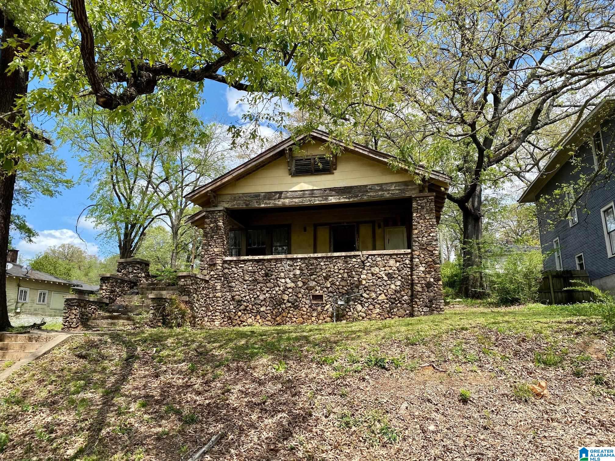 1237 33rd Street North Birmingham, AL 35234 - Photo 1 of 18