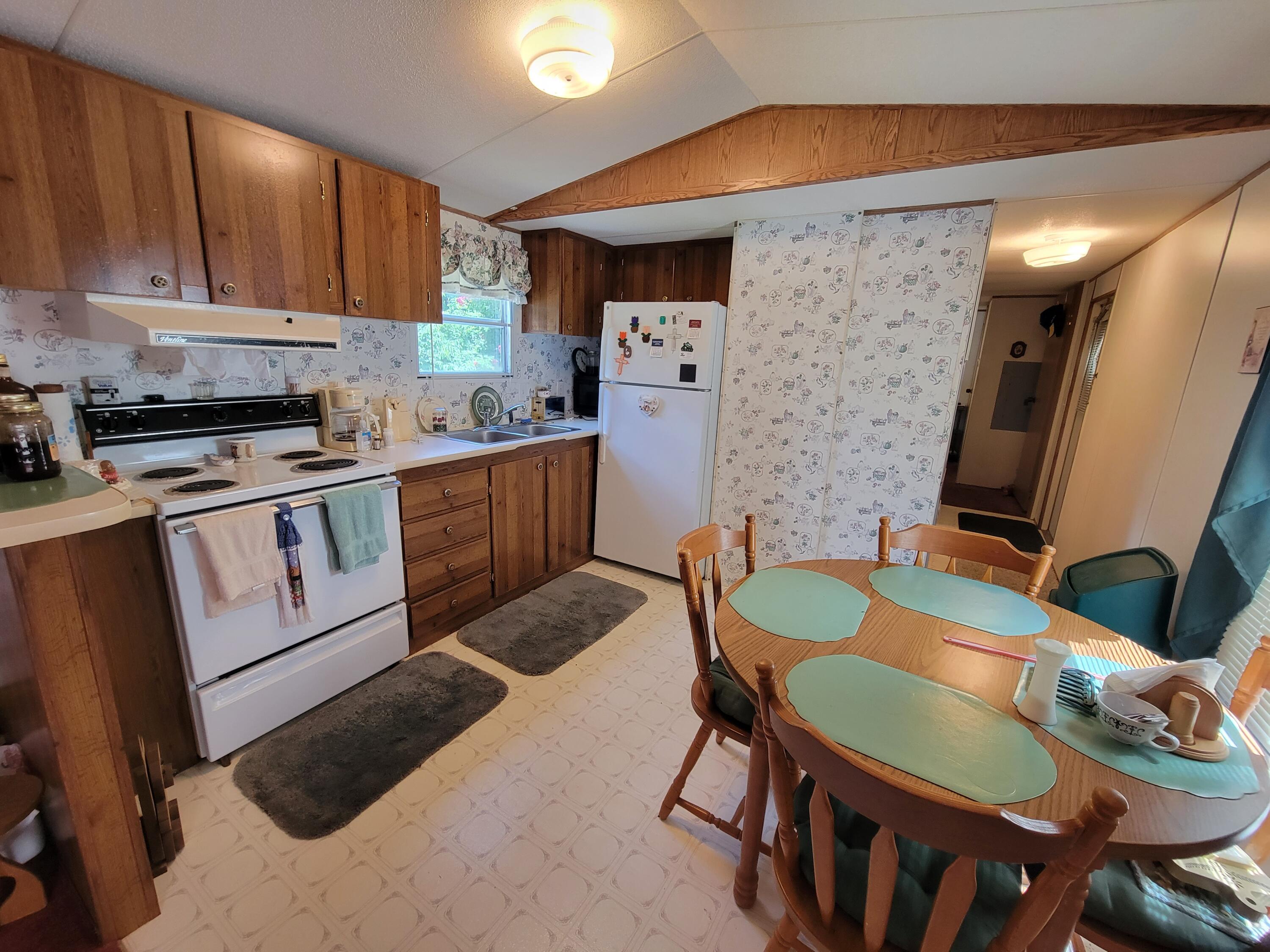 1453 Strawberry Road Monticello, KY 42633 - Photo 20 of 30 20220808_151012