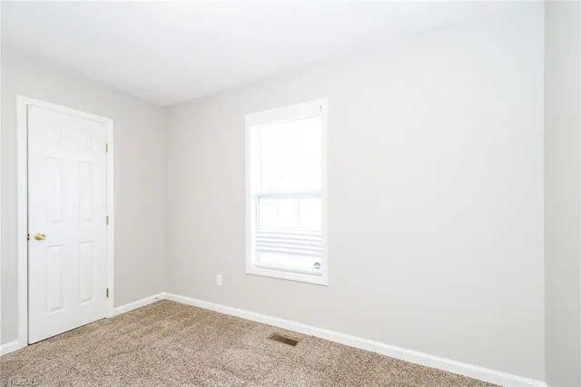 $1,855 | 226 Creek Meadow Drive, Lexington, NC 27295