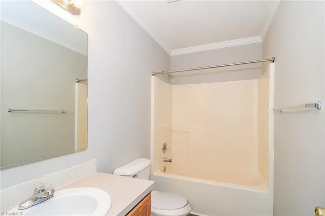 $1,855 | 226 Creek Meadow Drive, Lexington, NC 27295