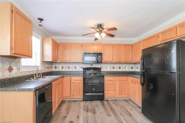 $1,855 | 226 Creek Meadow Drive, Lexington, NC 27295