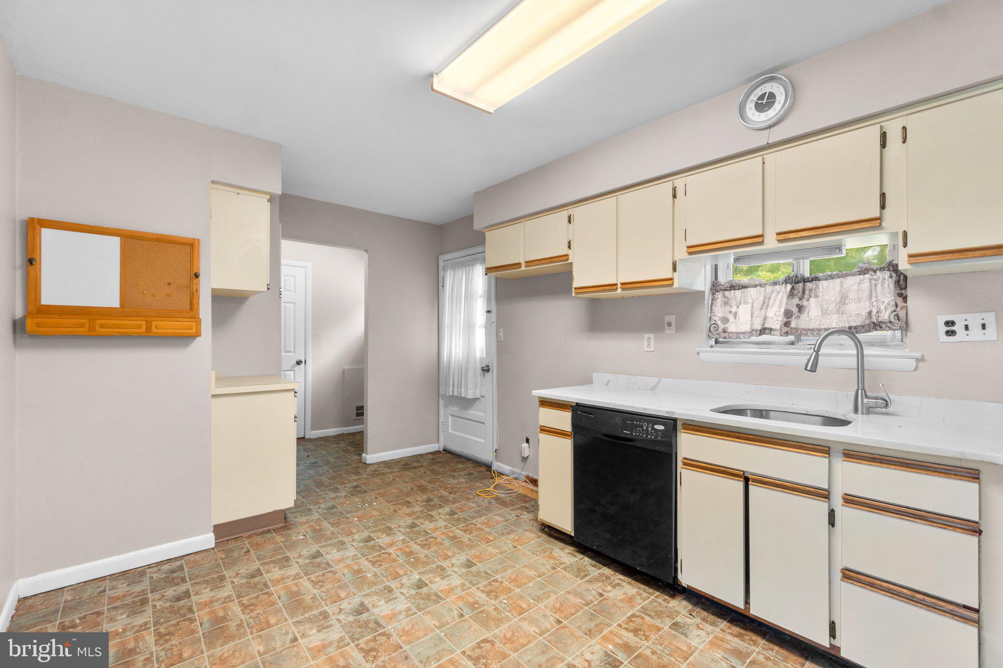 9820 Plowline Road Randallstown, MD 21133 - Photo 6 of 46 Gallery Image 6