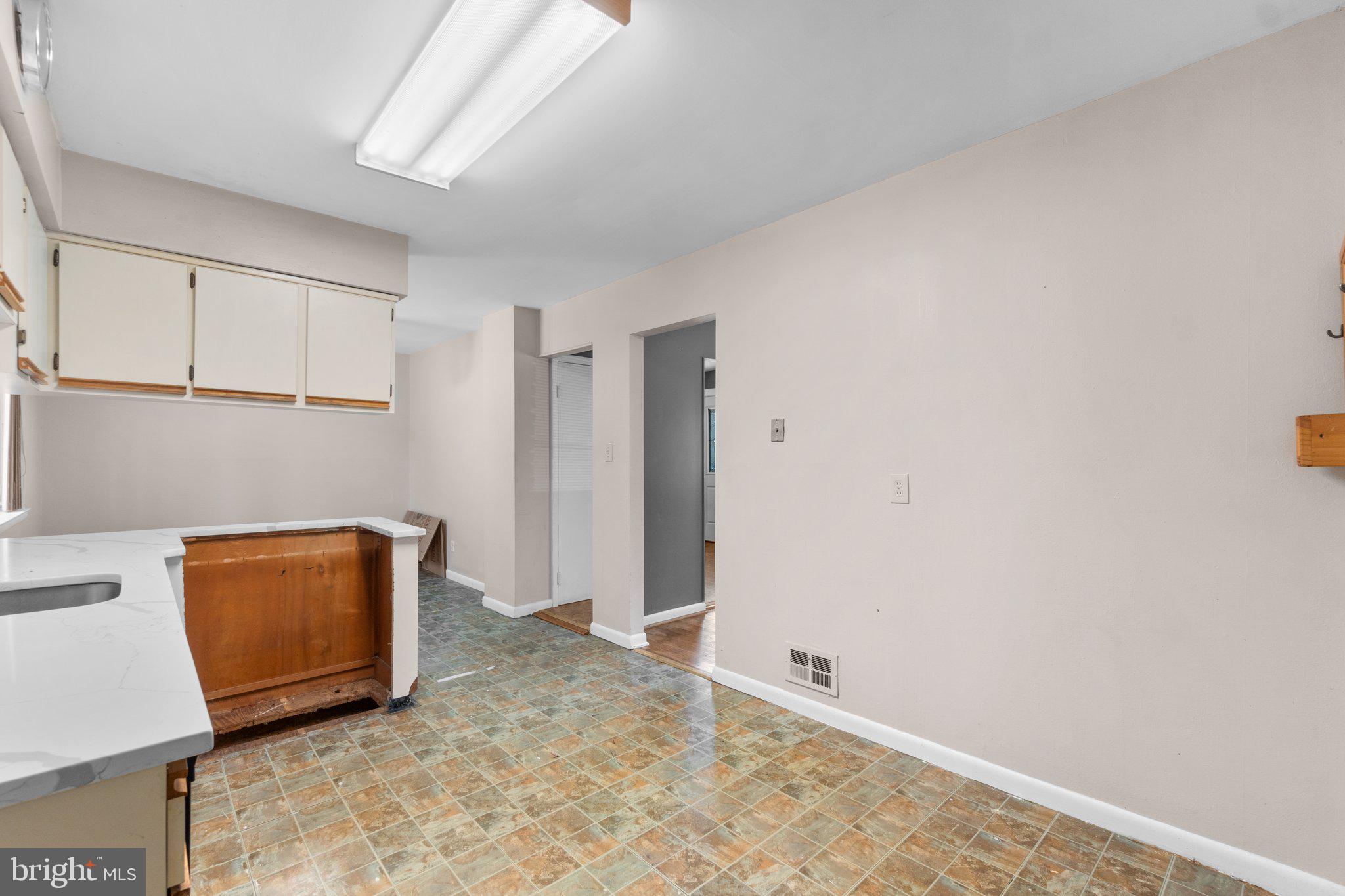 9820 Plowline Road Randallstown, MD 21133 - Photo 8 of 46 Gallery Image 8