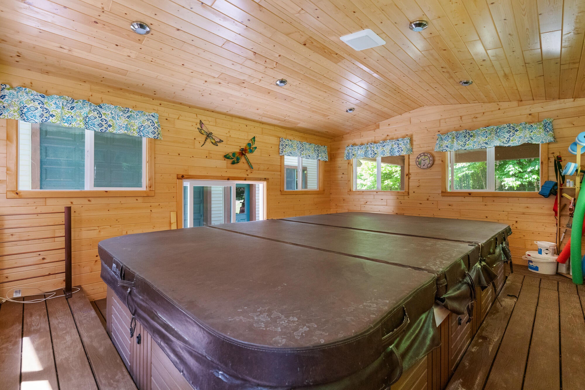 1725 Abbey Road Petoskey, MI 49770 - Photo 28 of 55 Gallery Image 28