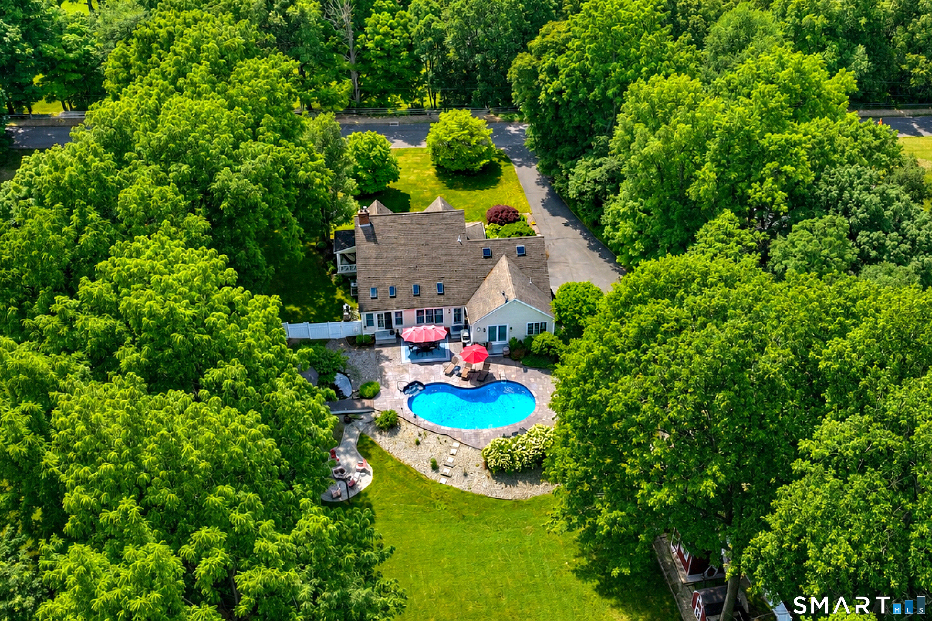 236 Maple Shade Road Middletown, CT 06457 - Photo 2 of 38