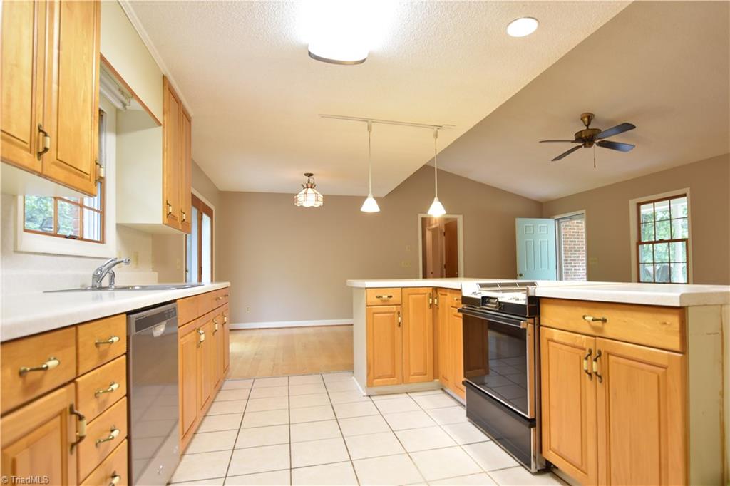 3341 Dal Road East Bend, NC 27018 - Photo 4 of 30 Gallery Image 4