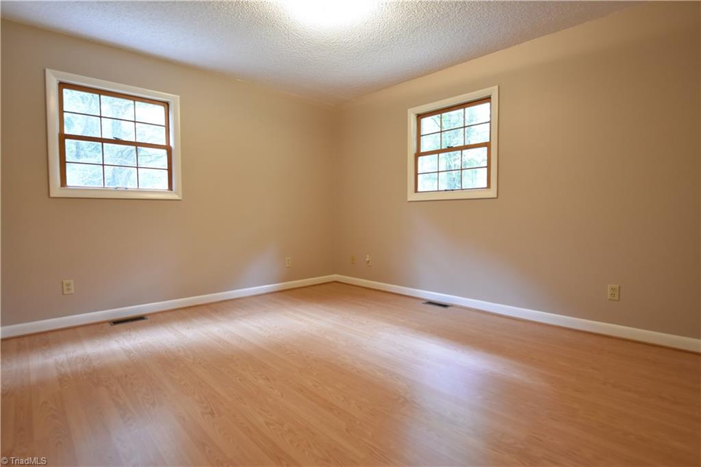 3341 Dal Road East Bend, NC 27018 - Photo 10 of 30 Gallery Image 10