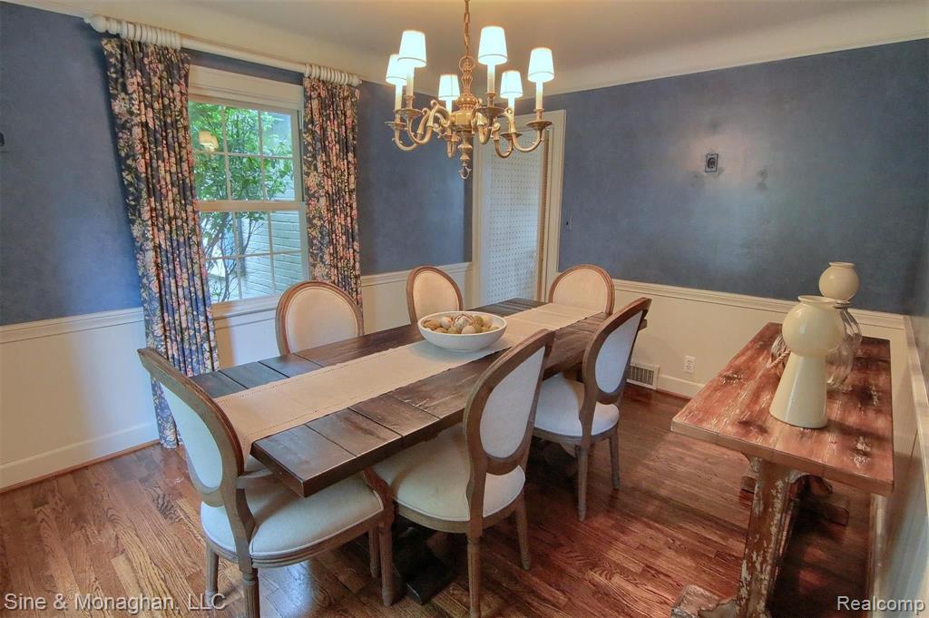 422 Moran Road Grosse Pointe Farms, MI 48236 - Photo 10 of 33