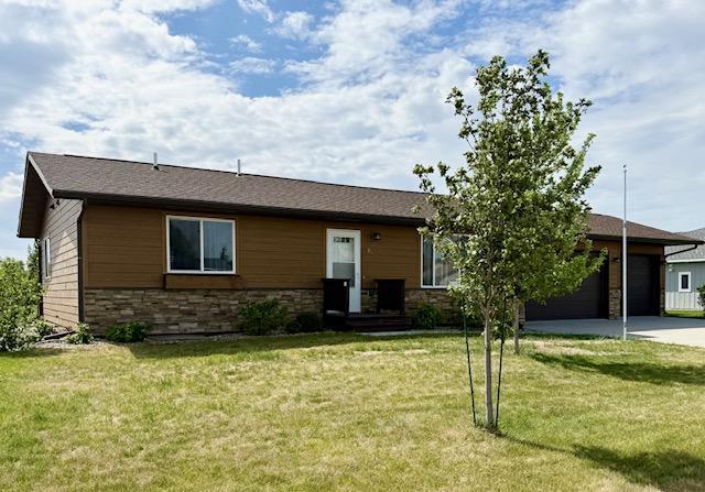 822 9th Avenue Southwest Perham, MN 56573 - Photo 2 of 26