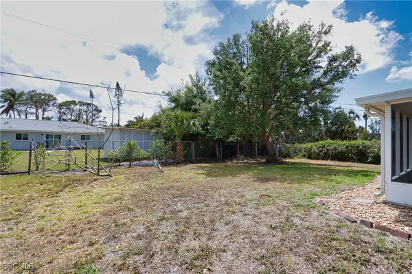 $2,300 | 7188 Bucknell Drive, Fort Myers, FL 33908