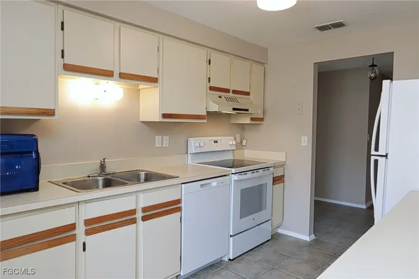 $2,300 | 7188 Bucknell Drive, Fort Myers, FL 33908