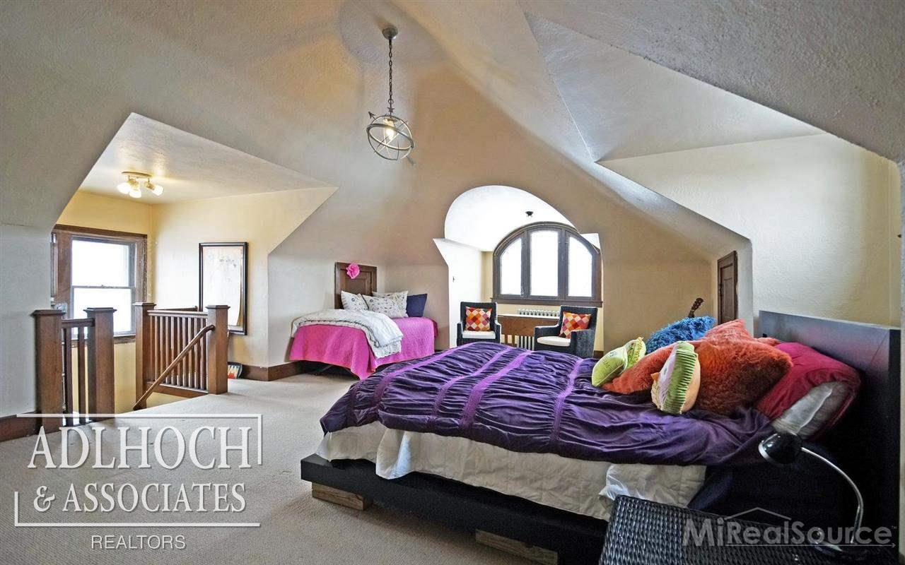 1430 Buckingham Road Grosse Pointe Park, MI 48230 - Photo 20 of 23