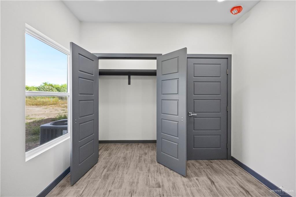 2335 Via Roma Road Weslaco, TX 78596 - Photo 16 of 22 Gallery Image 16