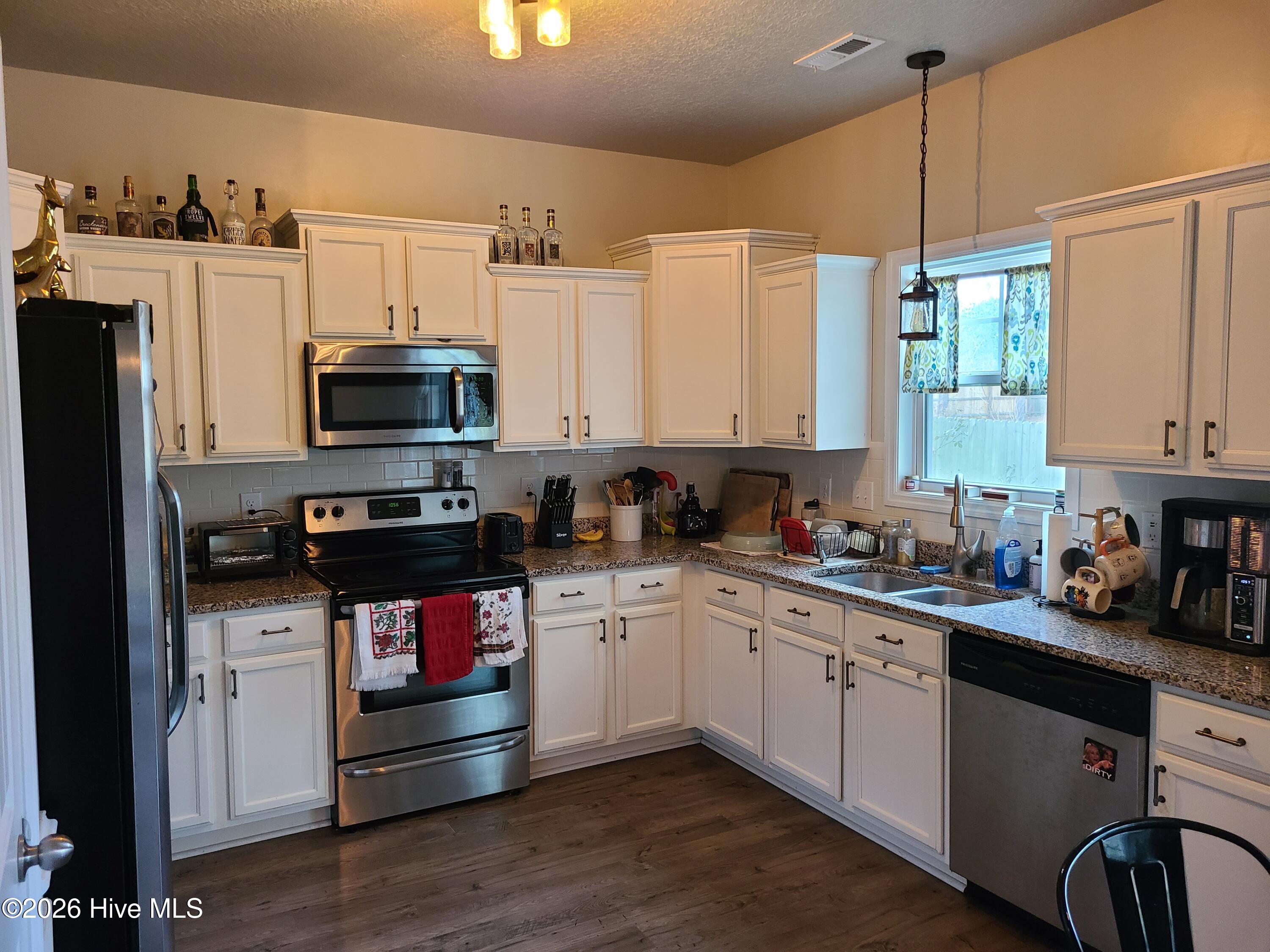 183 Pamlico Drive Holly Ridge, NC 28445 - Photo 8 of 31