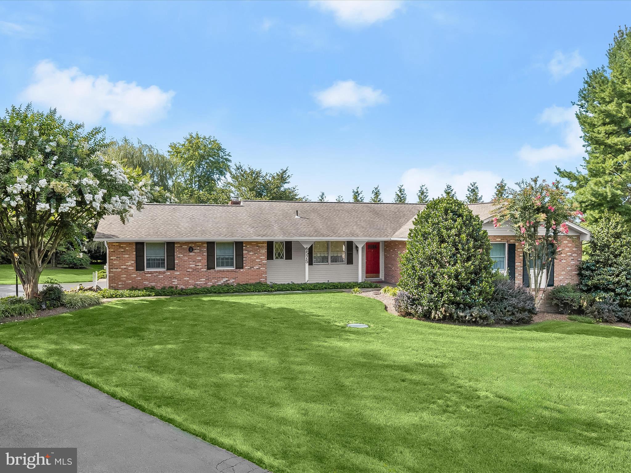 Welcome to 6575 Mink Hollow Rd!