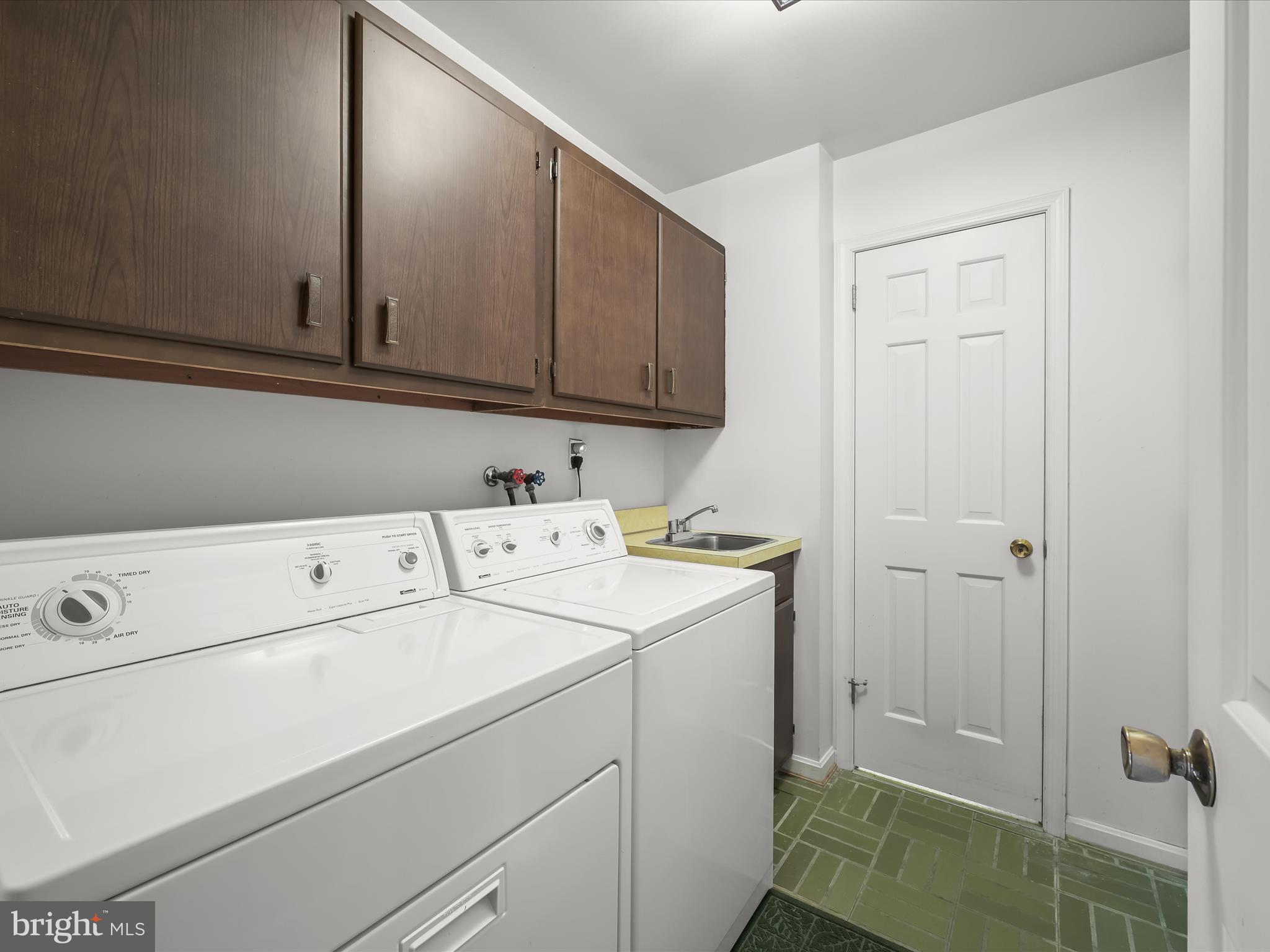 6575 Mink Hollow Road Highland, MD 20777 - Photo 16 of 44 Laundry Area