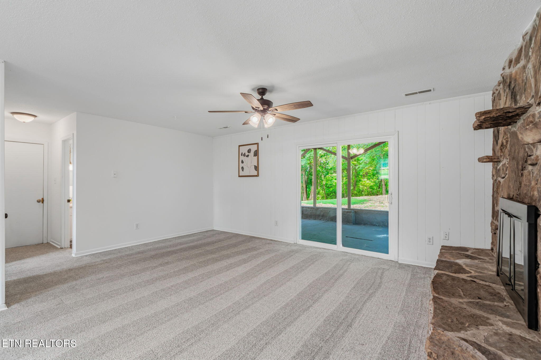 10008 Bluegrass Road Knoxville, TN 37922 - Photo 33 of 43 33-web-or-mls-10008 Bluegrass Road-33