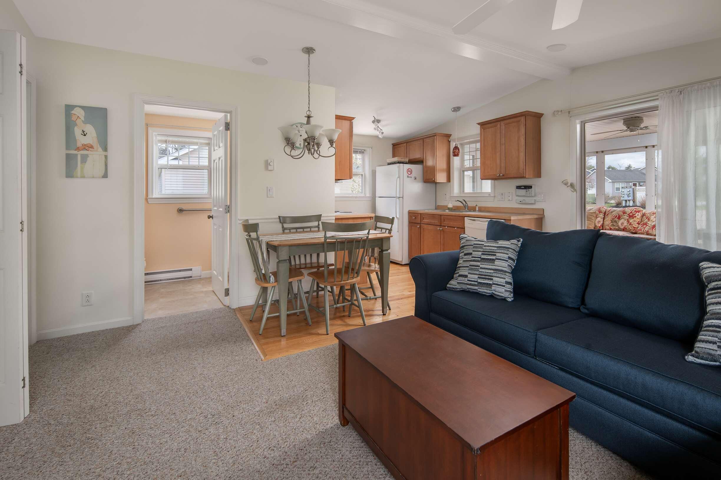412 Post Road, Unit 254 Wells, ME 04090 - Photo 5 of 15 Living Room