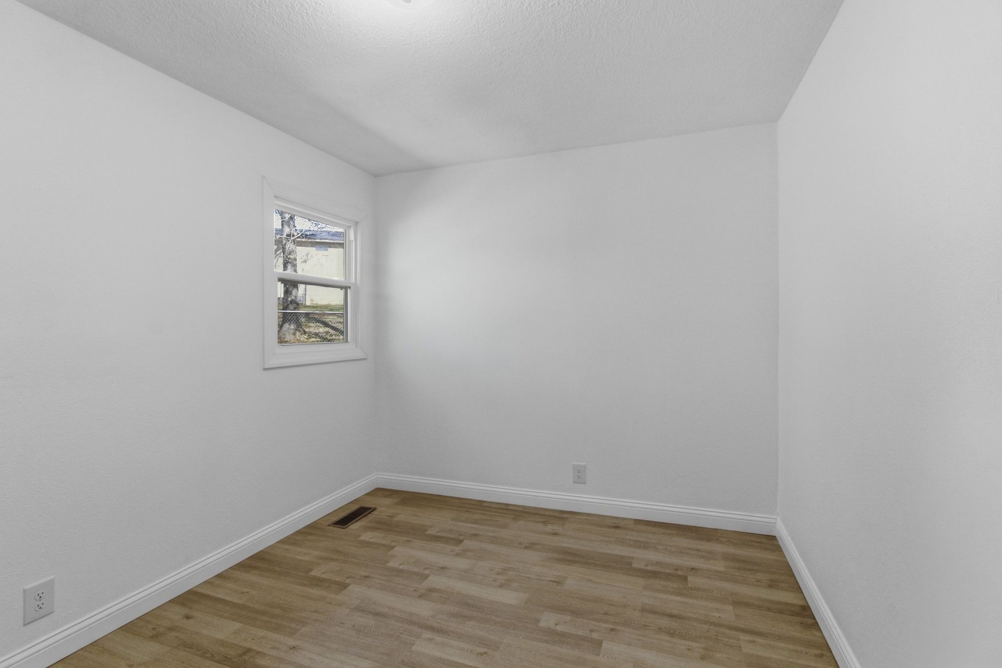 416 Powell Street Paris, TN 38242 - Photo 19 of 26