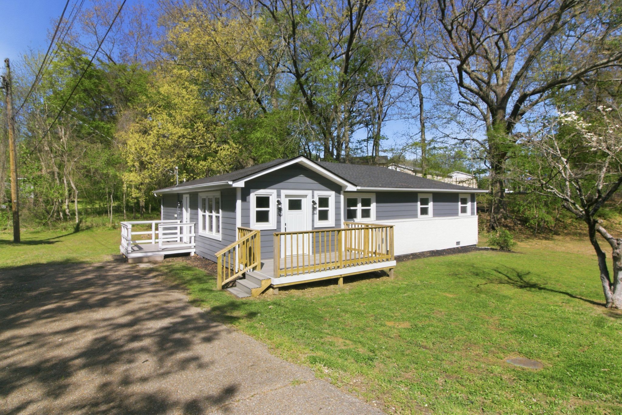 416 Powell Street Paris, TN 38242 - Photo 4 of 26