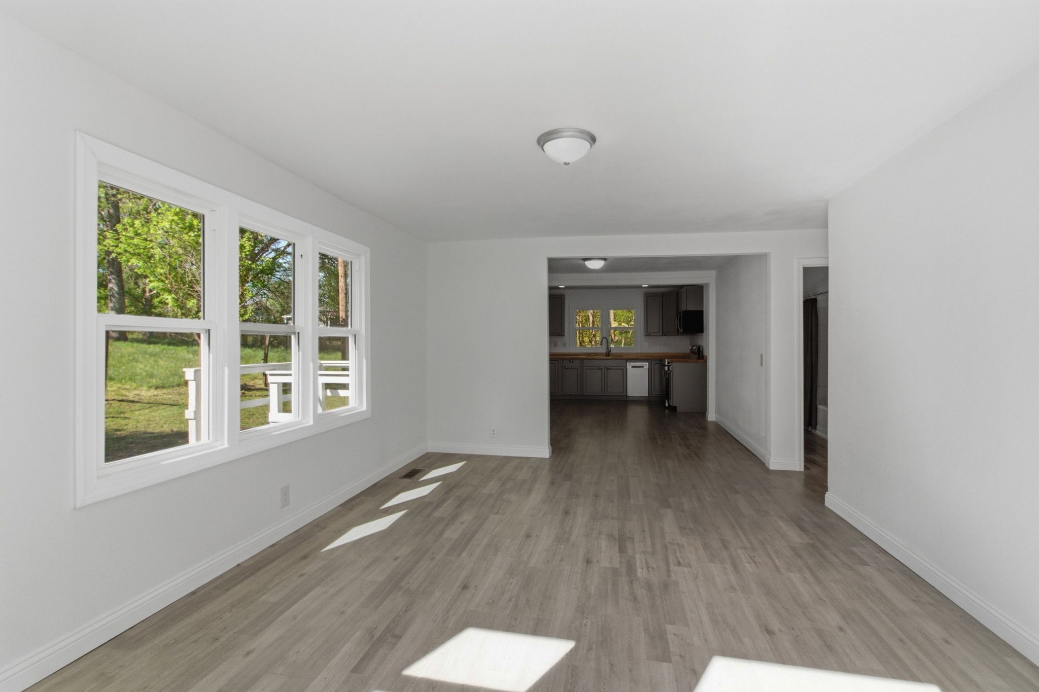 416 Powell Street Paris, TN 38242 - Photo 5 of 26