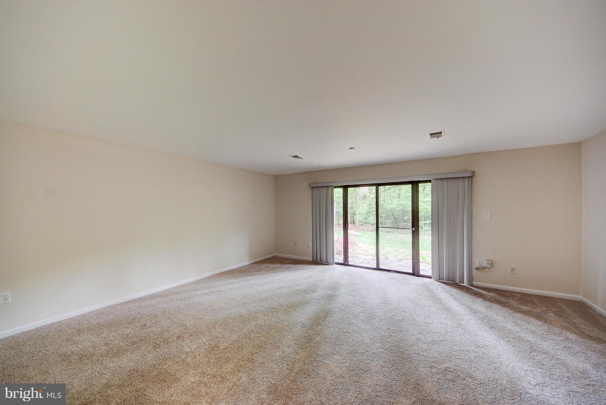 2003 Headlands Circle Reston, VA 20191 - Photo 9 of 19 Rec Room