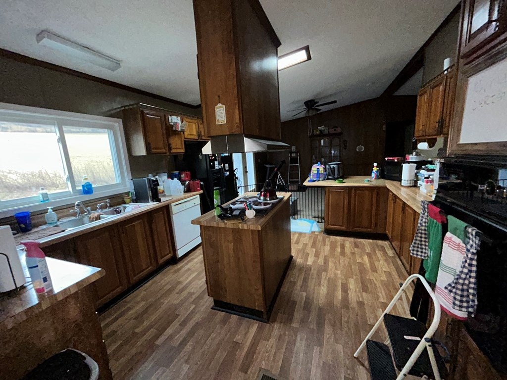 6603 Cedar Springs Road Speedwell, VA 24374 - Photo 2 of 39 Gallery Image 2