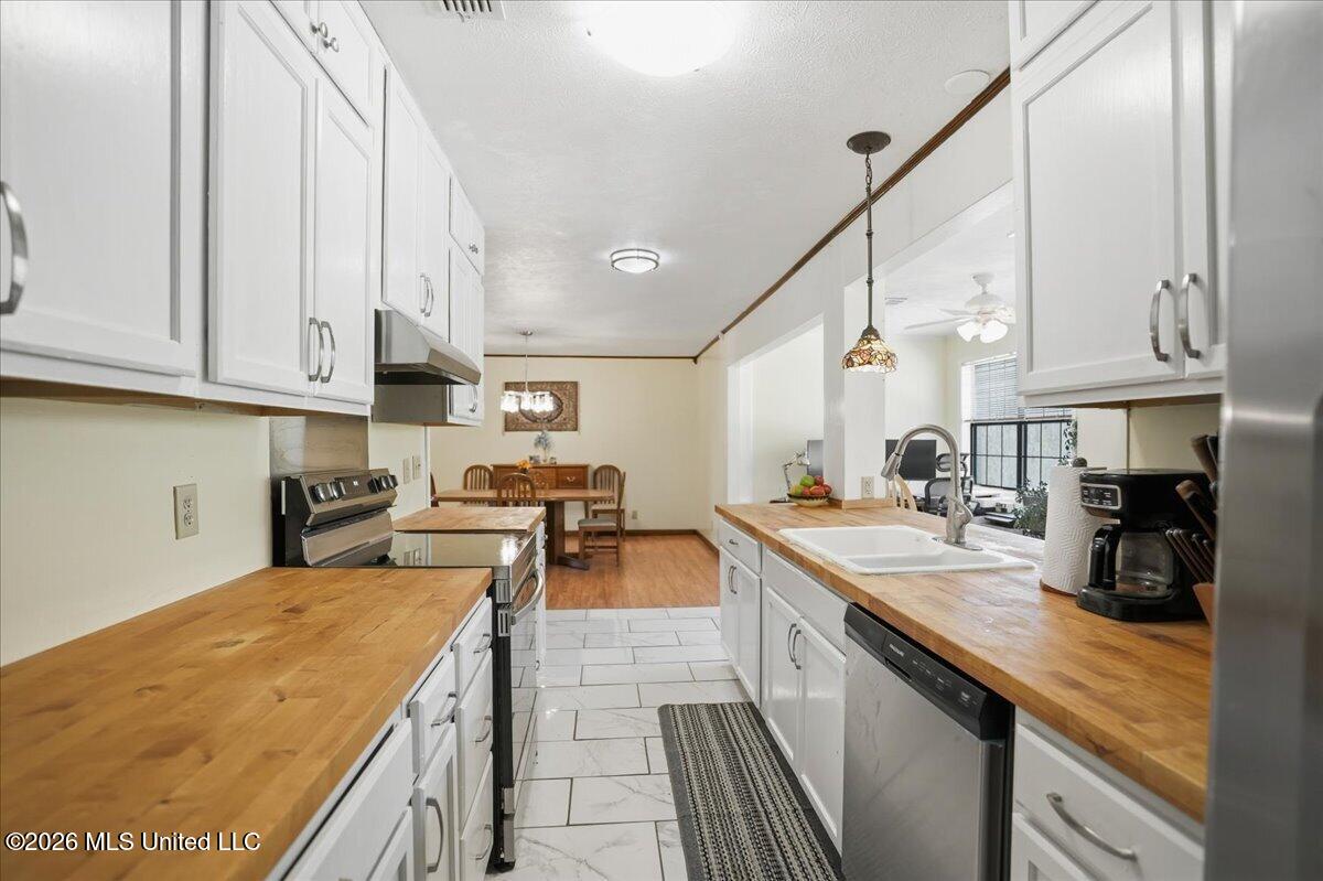 217 Malone Road Carthage, MS 39051 - Photo 15 of 34 17-217_Malone_Road_018