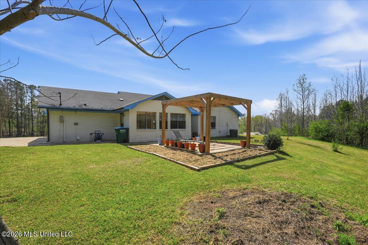 217 Malone Road Carthage, MS 39051 - Photo 32 of 34 06-217_Malone_Road_007