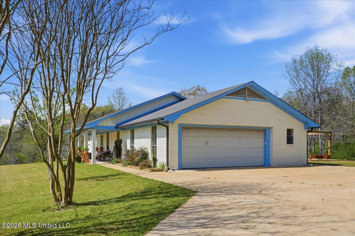 217 Malone Road Carthage, MS 39051 - Photo 4 of 34 04-217_Malone_Road_003