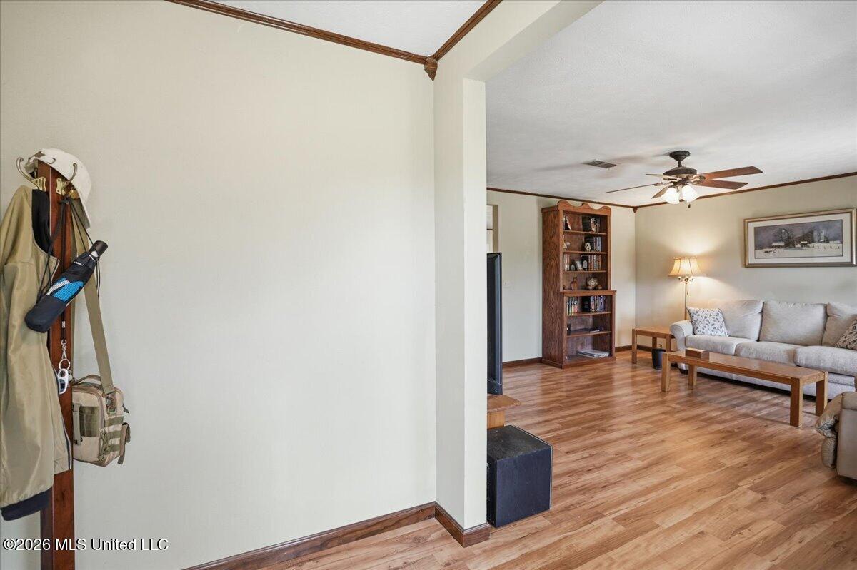 217 Malone Road Carthage, MS 39051 - Photo 5 of 34 08-217_Malone_Road_009