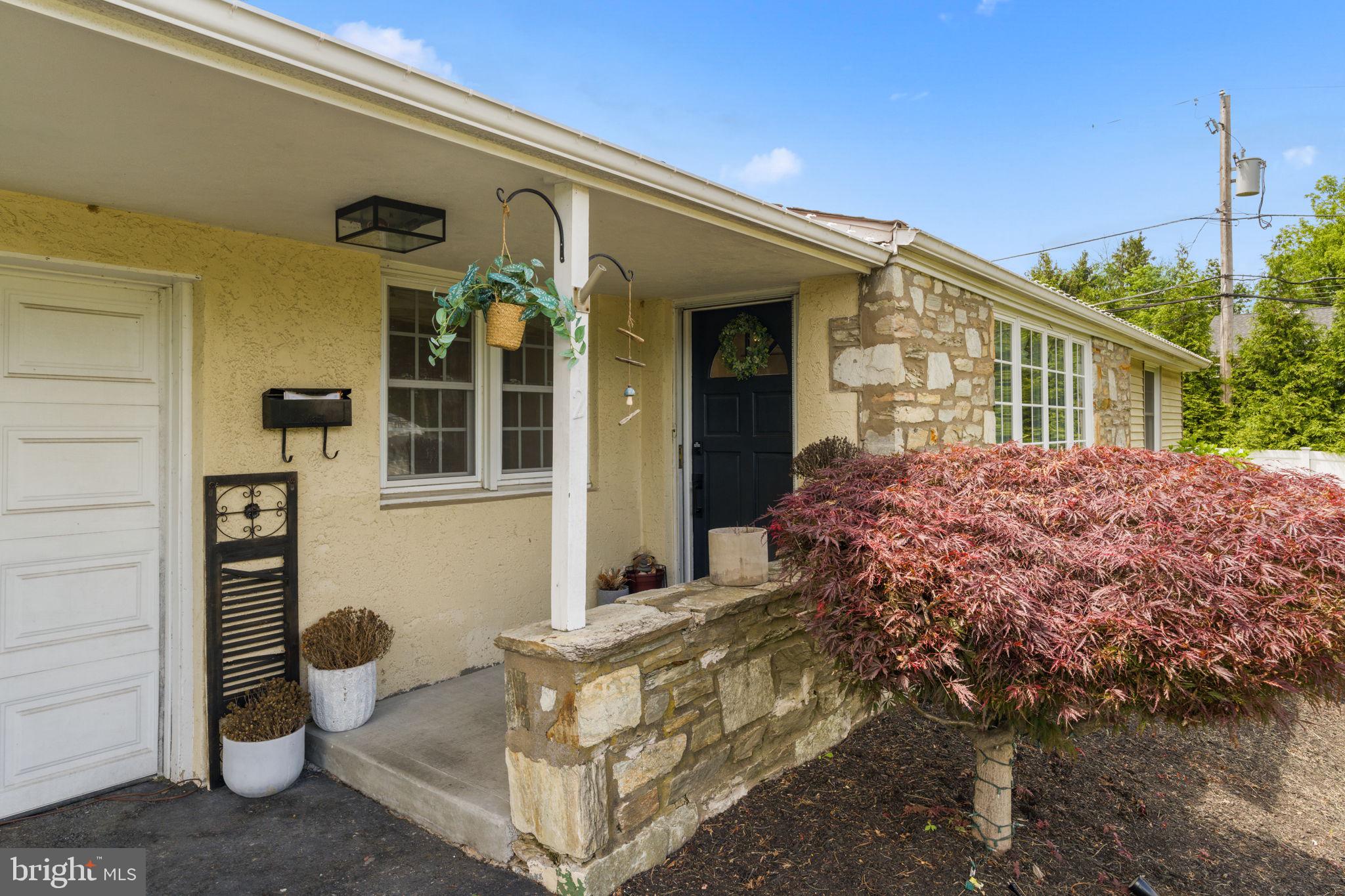 2 Brook Lane Yardley, PA 19067 - Photo 4 of 33