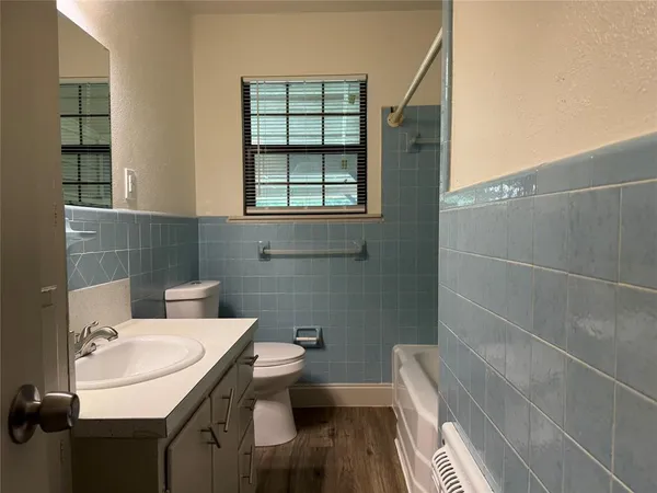 $2,800 | 3731 Avenue M, Fort Worth, TX 76105