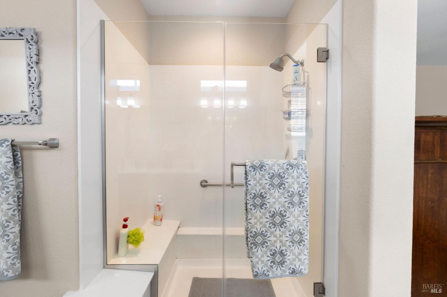 590 Belvedere Drive Rio Vista, CA 94571 - Photo 19 of 63 a bathroom with a shower