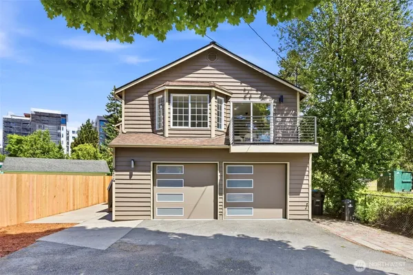 $989,950 | 814 Northeast 185th Street, Shoreline, WA 98155
