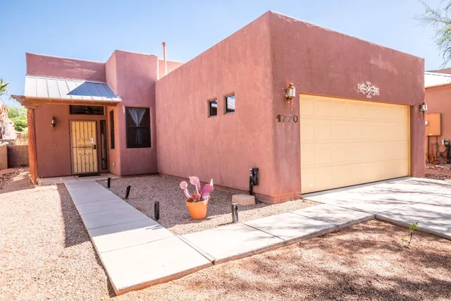 $1,600 | 1770 Chaplain Carter Drive, Sierra Vista, AZ 85635