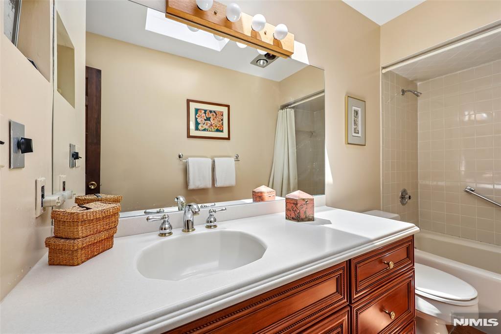 74 Woodland Road Montvale, NJ 07645 - Photo 14 of 21