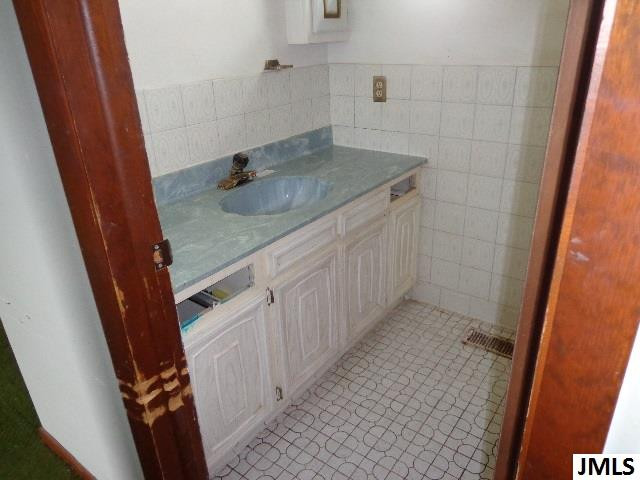 10220 Trinkle Road Dexter, MI 48130 - Photo 14 of 26 Photo 14