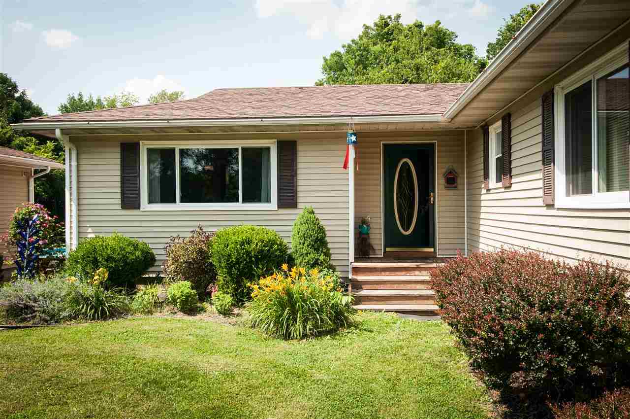 2426 Dead Level Road Hazleton, IN 47640 - Photo 3 of 26