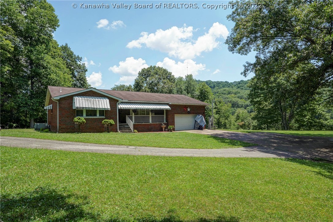 1620 Casdorph Road Charleston, WV 25312 - Photo 3 of 31 Gallery Image 3