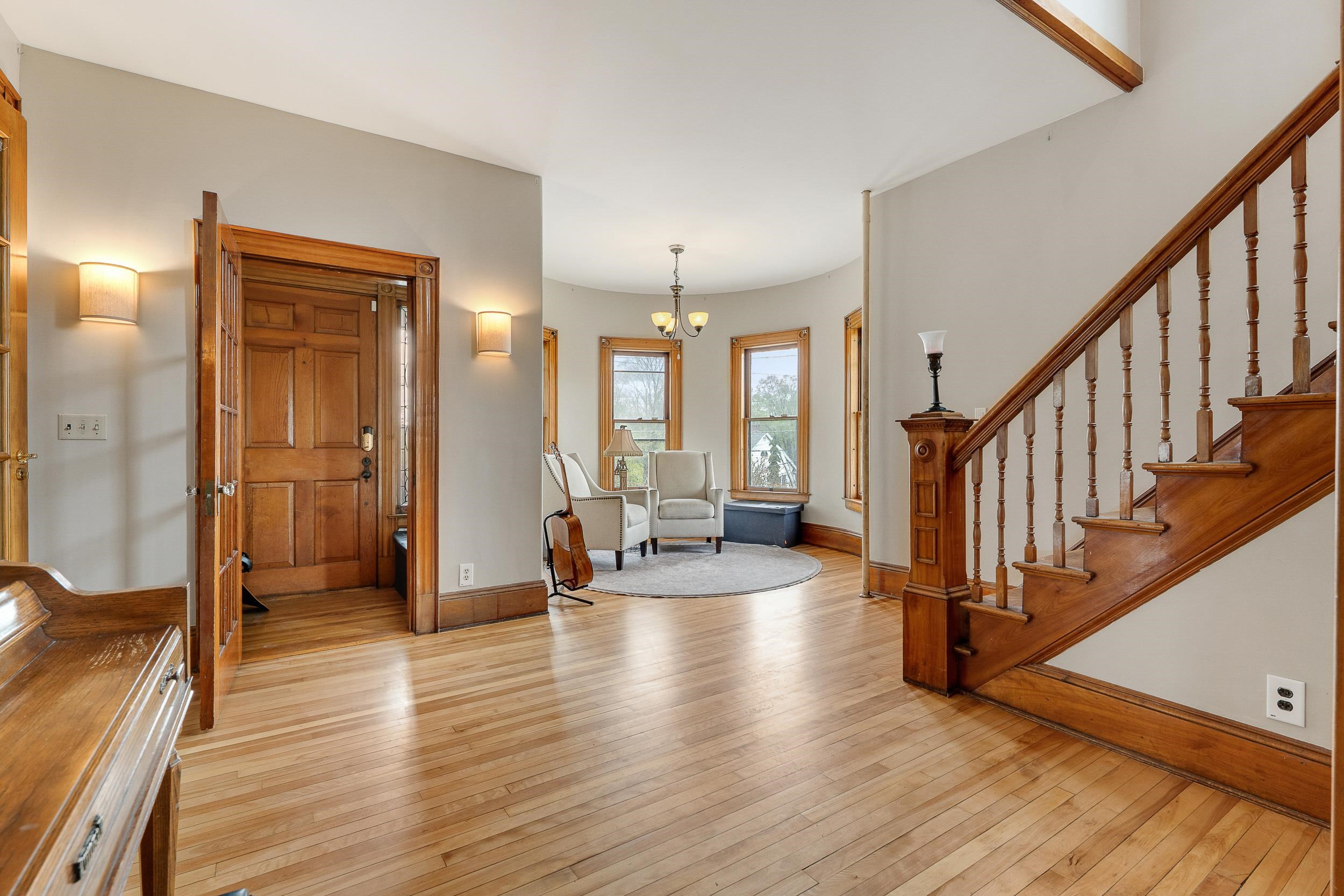 102 Orange Street Barre, VT 05641 - Photo 7 of 60
