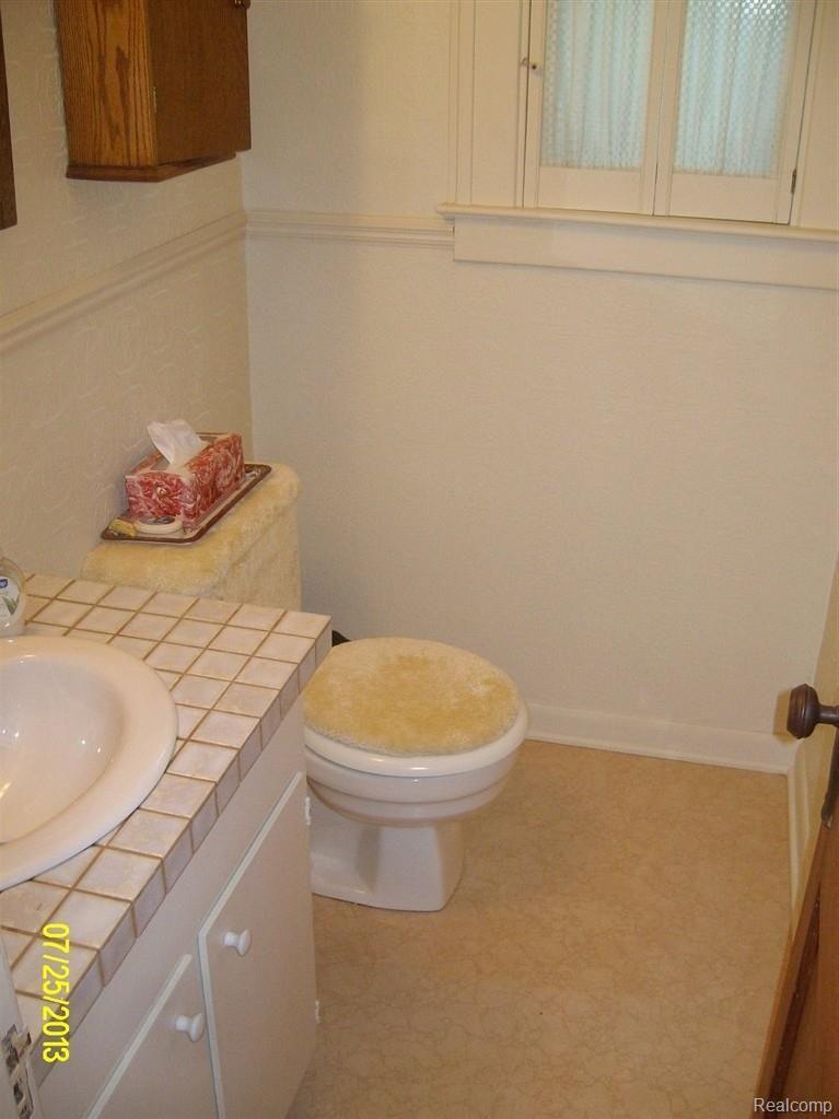 1205 North Main Street Rochester, MI 48307 - Photo 17 of 30 1205 Main St 044.JPG