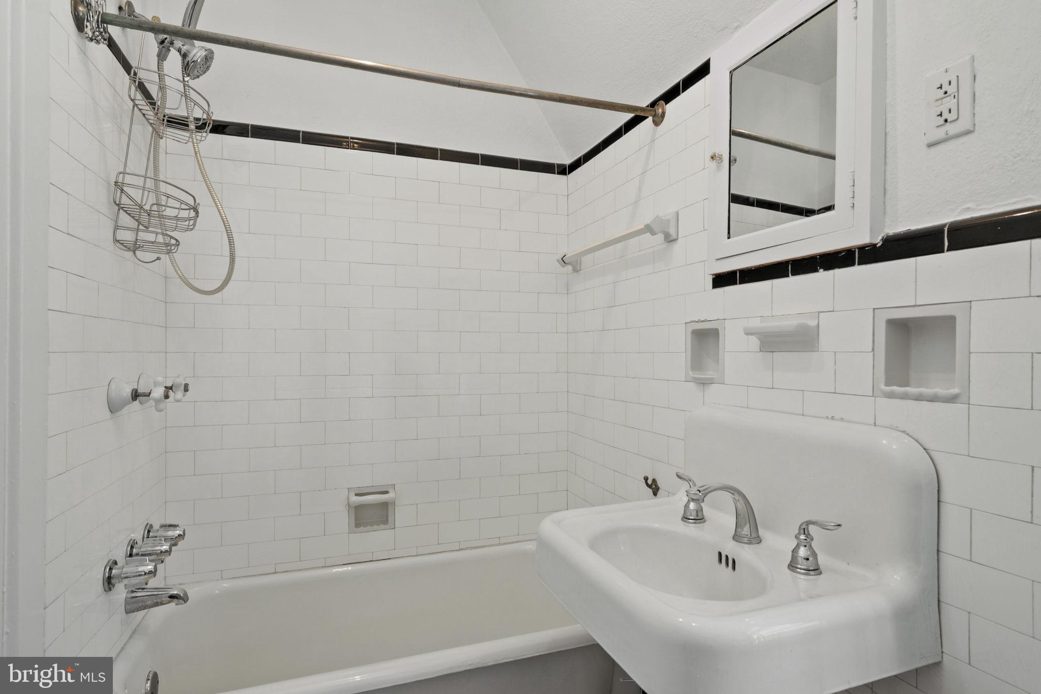 1952 Canterbury Road Abington, PA 19001 - Photo 81 of 143