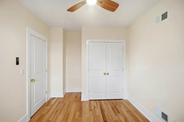 $489,900 | 645 East Calhoun Street, Woodstock, IL 60098