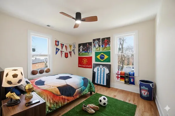 $489,900 | 645 East Calhoun Street, Woodstock, IL 60098