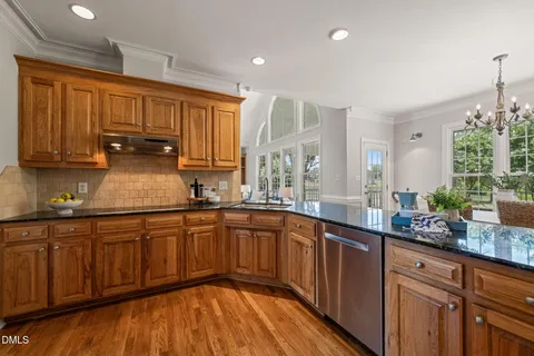 $675,000 | 5616 Maggie Run Lane, Fuquay-Varina, NC 27526