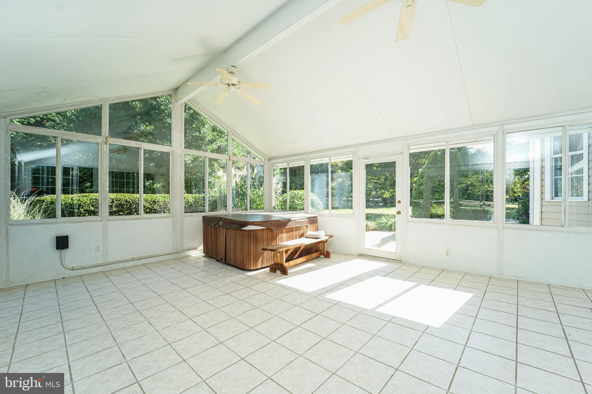 144 River Run Queenstown, MD 21658 - Photo 31 of 52 a view of a room with windows