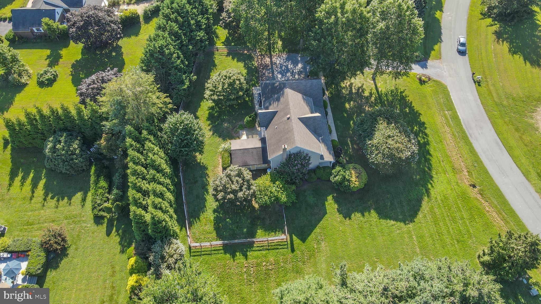 144 River Run Queenstown, MD 21658 - Photo 10 of 52 a view of a garden