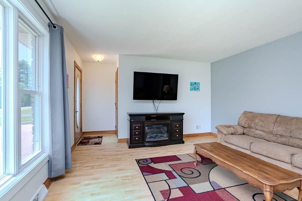 1722 Forsyth Road Kronenwetter, WI 54455 - Photo 7 of 60